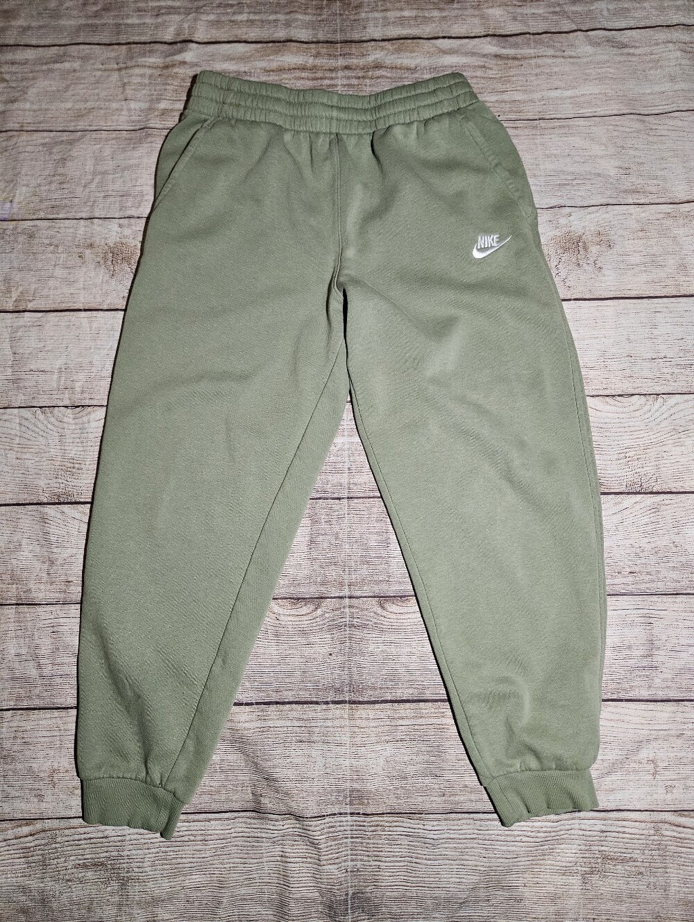 Nike Sportswear Club Fleece High Waisted Fitted Sage Green Jogger Sweatpants